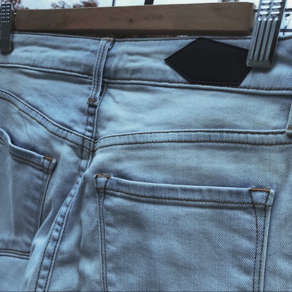 ❗️Aritzia High Rise Light Blue Wash Skinny Jeans - Picture 2 of 5